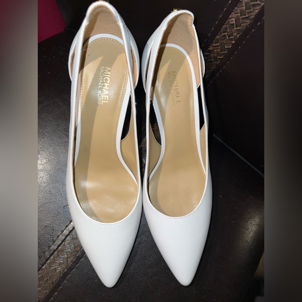 Micheal Kors white heels leather nwot no box
